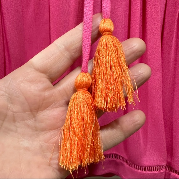 J.Marie 💕💕 embroidery top - Picture 5 of 9